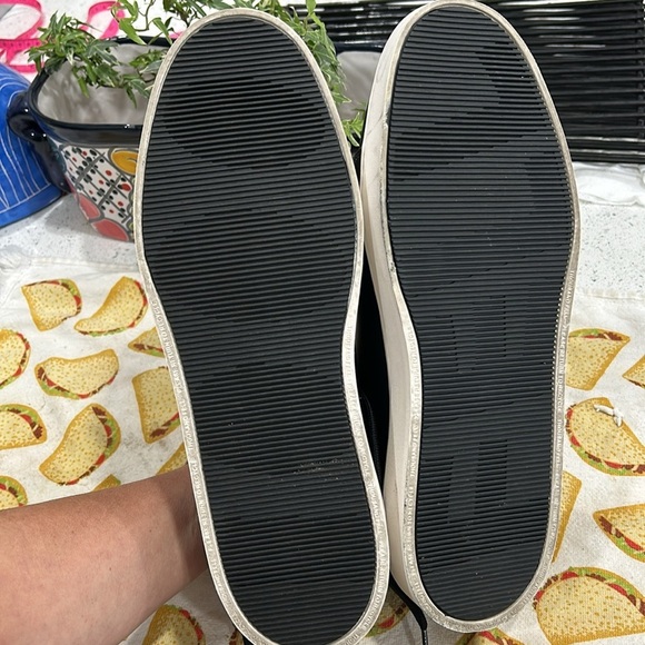 Thousand Fell Men's Lace Up Sustainable Bio Minimalist Sneakers in Black - 12 - Picture 12 of 12